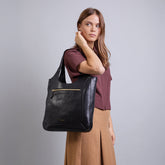 Borsa hobo in pelle | The Bridge