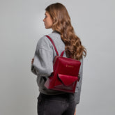 Zaino donna in pelle con tasca frontale | The Bridge