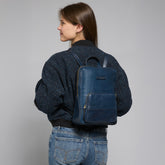Zaino donna in pelle piccolo con tasca frontale | The Bridge