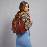 Zaino donna pelle con tasca frontale | The Bridge