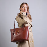 Borsa shopper pelle chiusa con zip | The Bridge