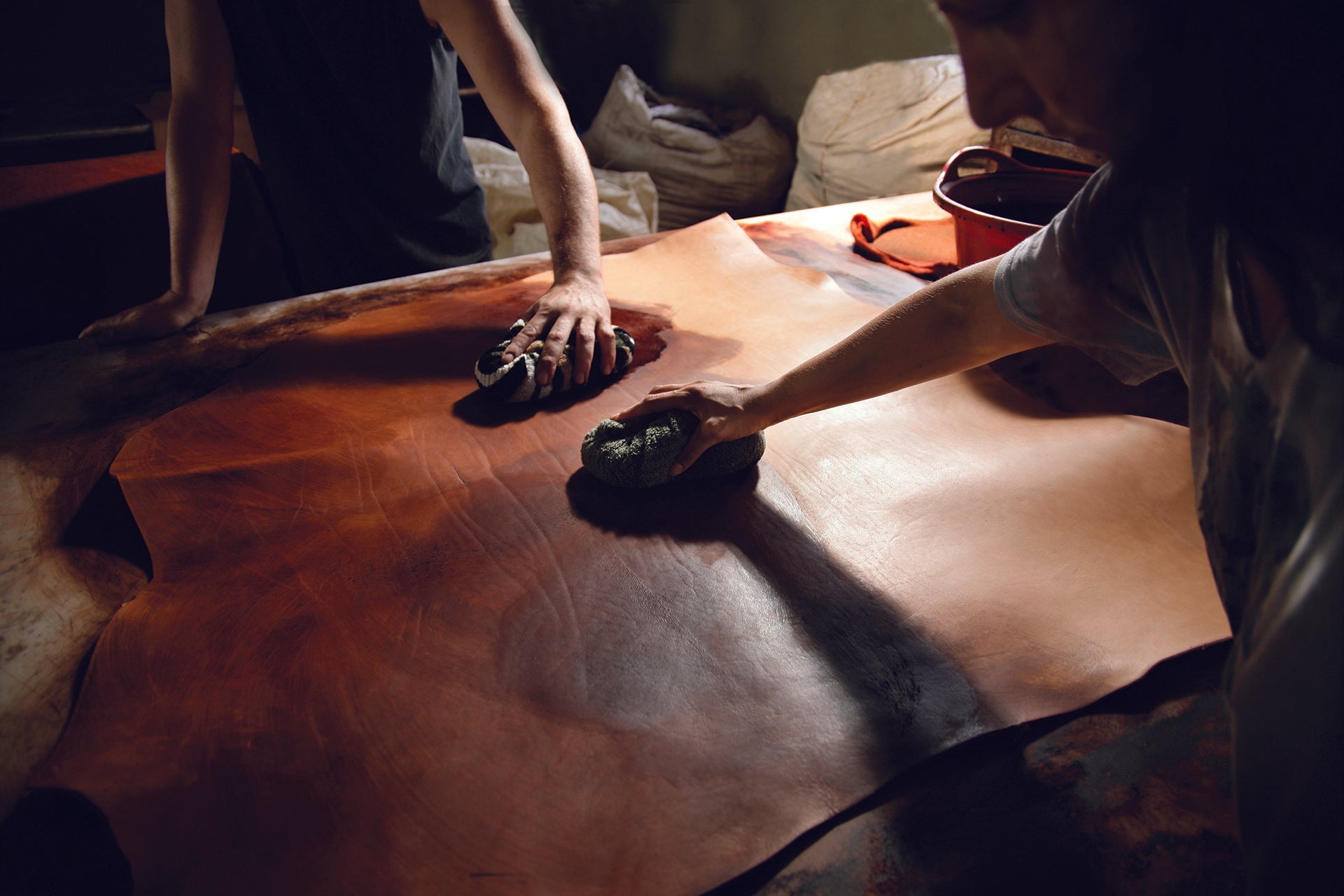 Full-grain leather or soft leather? What are the differences