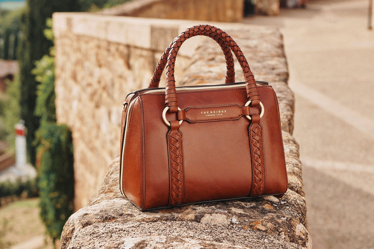 Reviving the Leather of Your Bags: Recommended Products and Techniques