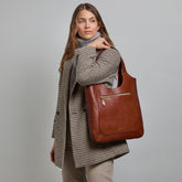 Borsa hobo in pelle | The Bridge