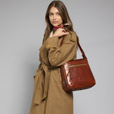 Borsa a spalla in pelle con zip frontale | The Bridge